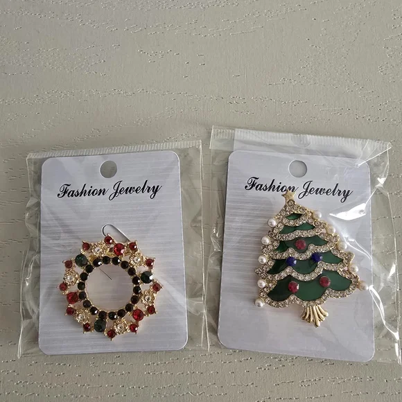 Fashion Jewelry Christmas Brooch Set - Gold, Green, Red, Black - Picture 1 of 4